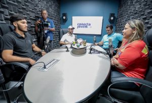 POD-CAST-CONECTA-JOVEM-Secretario-Adjunto-Davi-Moura-1-1-1-300x204 POD CAST CONECTA JOVEM - Secretário Adjunto Davi Moura (1) (1)