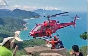 Captura-de-tela-2024-02-26-093036-300x192 Rio de Janeiro: Mulher fratura a perna e é resgatada de helicóptero na Pedra do Telégrafo