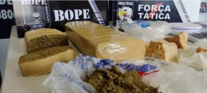 Captura-de-tela-2024-02-27-185059-300x136 Sorriso: Moto é recuperada e droga é apreendida pelo BOPE