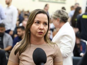 mulher-4-300x225 “A Assistência Social de Sorriso é proativa e faz muito além do que está previsto em lei”, afirma secretária de Estado