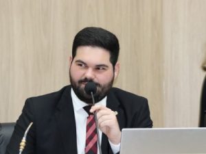 thumb_44801_400_300_0_0_crop-300x225 Sorriso: Presidente do Legislativo pede cercado para o playground e a academia ao ar livre no Novo Horizonte III