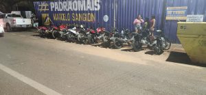 blitz-004-300x139 Operação de Fiscalização Resulta em 22 Multas por Dirigir Sob Influência de Álcool