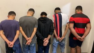 0bd28da2-a0db-4554-b865-8b40c718b69c-300x169 Operação Policial: Desmantelamento de Quadrilha e Apreensão de Drogas e Veículos