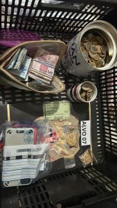 7bf367bcda33e5cebe72505414090f9e-2-169x300 Polícia Apreende Lata de Nan Cheia de Moedas com Traficantes