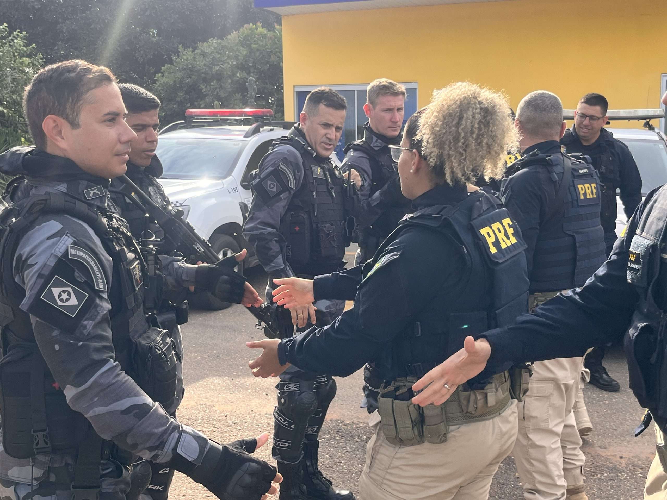 IMG_2488-scaled Com sirenes e emoção, Sorriso homenageia policiais rodoviários que morreram em acidente no RJ