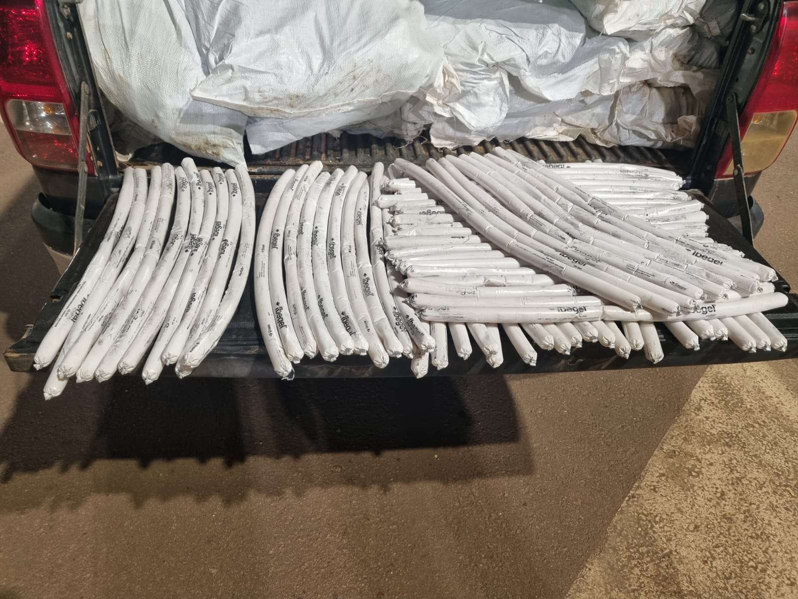 WhatsApp-Image-2025-04-13-at-13.58.42-1 Mais de 2,7 mil explosivos são apreendidos escondidos em carro na BR-163 em MT