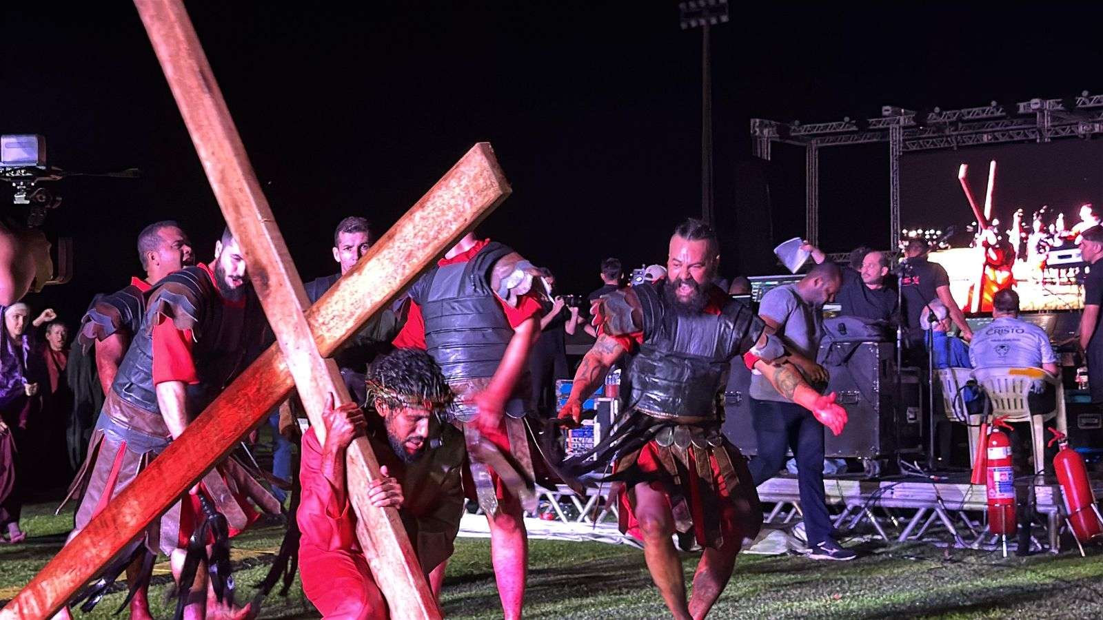 WhatsApp-Image-2025-04-18-at-22.59.46 Espetáculo da Paixão de Cristo emociona público em Sorriso com encenação dos milagres e últimos momentos de Jesus