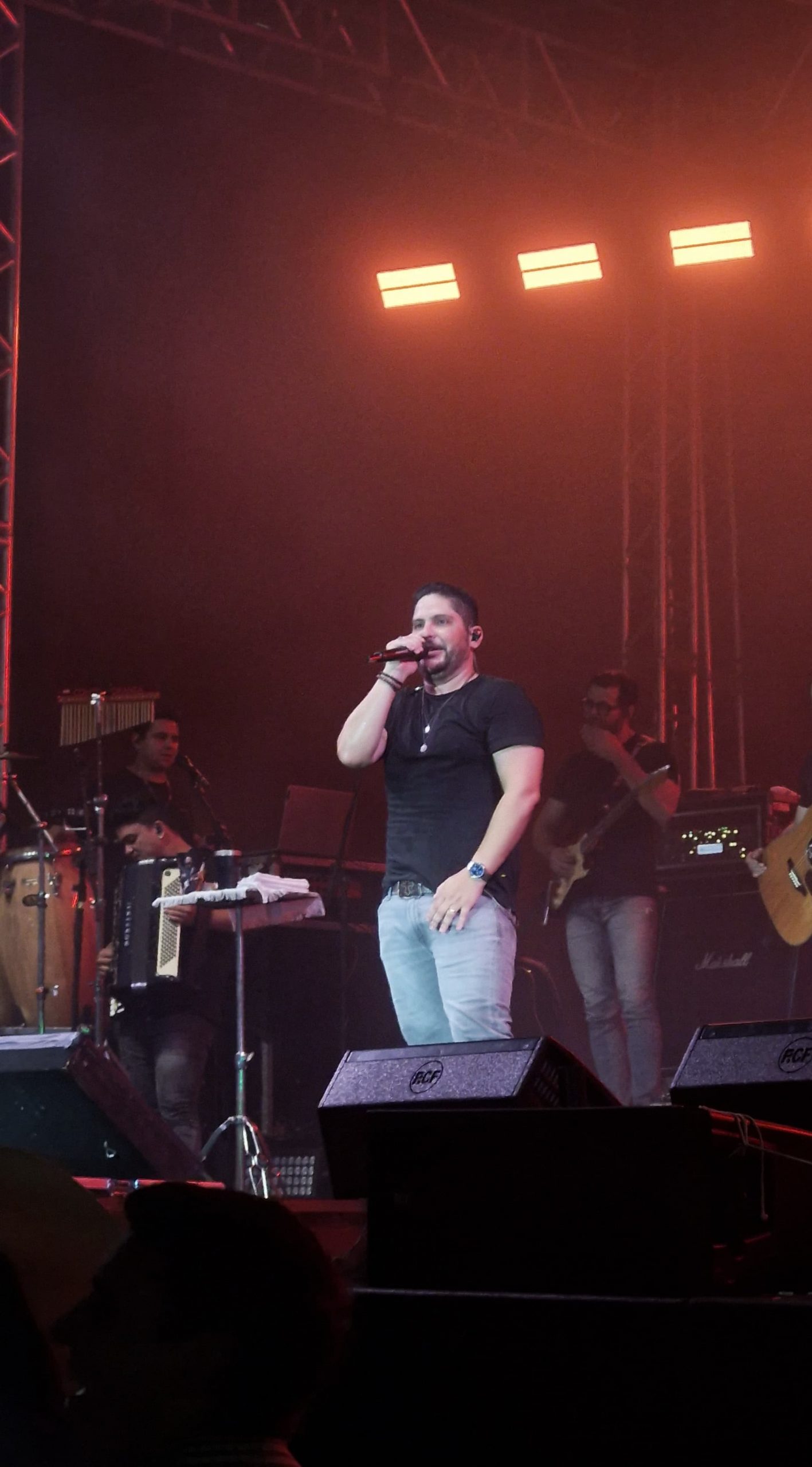 WhatsApp-Image-2025-05-10-at-09.02.40-1-scaled Exporriso 2025 tem início com shows de Jorge, da dupla Jorge & Mateus, e Thayná Bittencourt