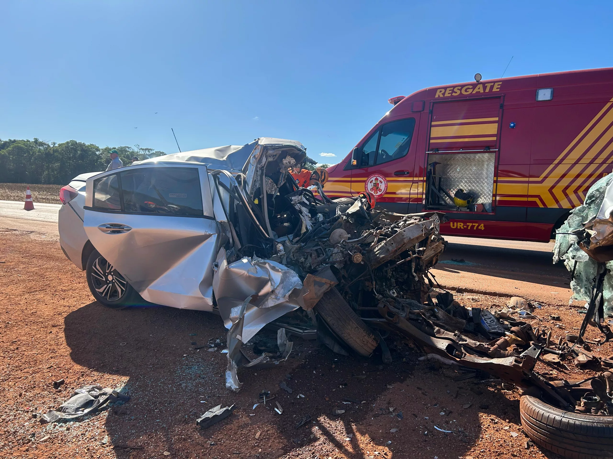 WhatsApp-Image-2025-07-08-at-18.47.00-scaled Motorista morre após bater em carreta parada no acostamento de rodovia no município de Vera