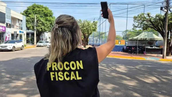 thumb__600_0_0_0_auto-2-1 Procon de Sorriso fiscaliza empresas de telefonia