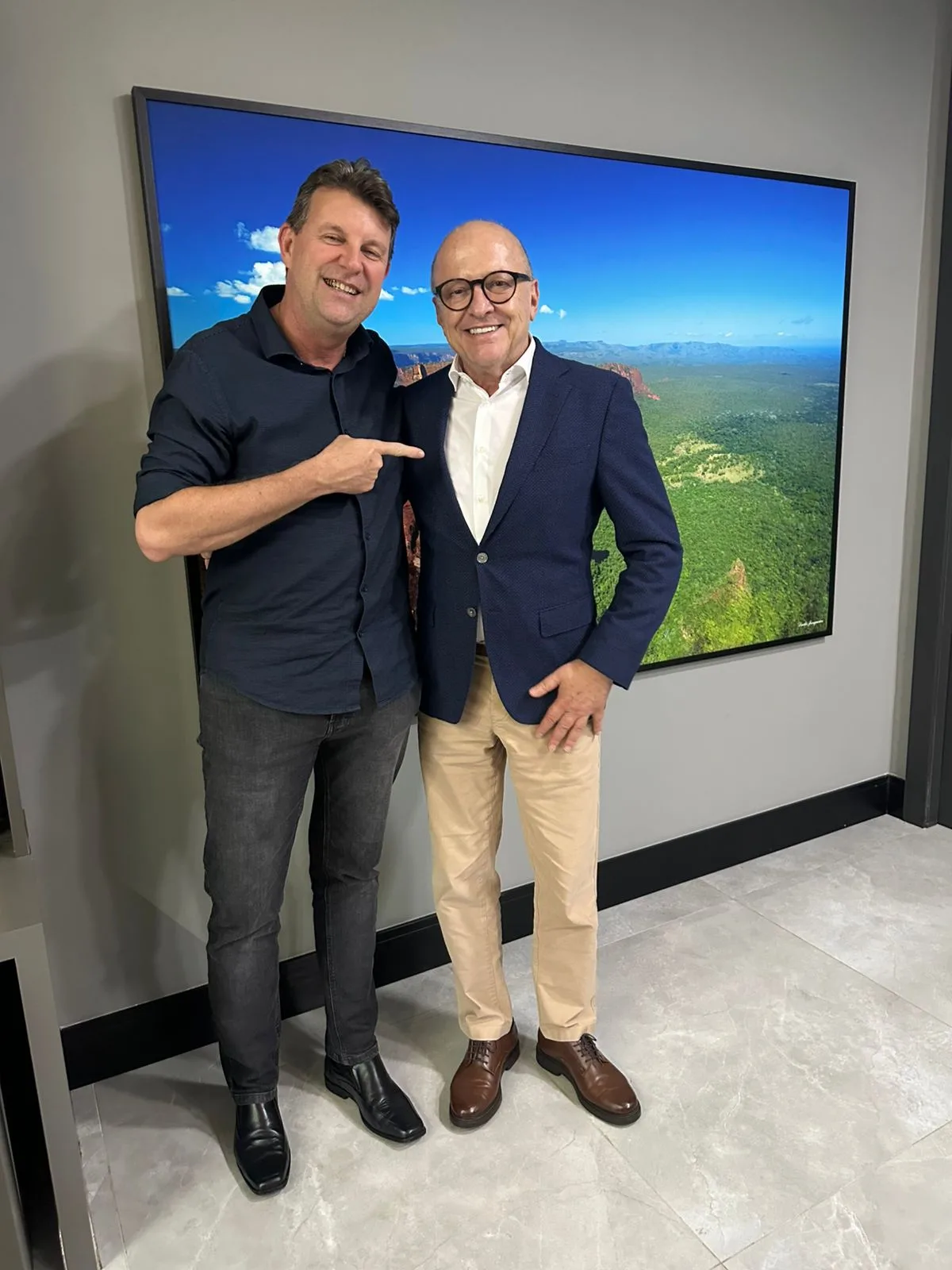 WhatsApp-Image-2025-11-10-at-19.03.04-3 Ari Lafin confirma filiação ao Republicanos