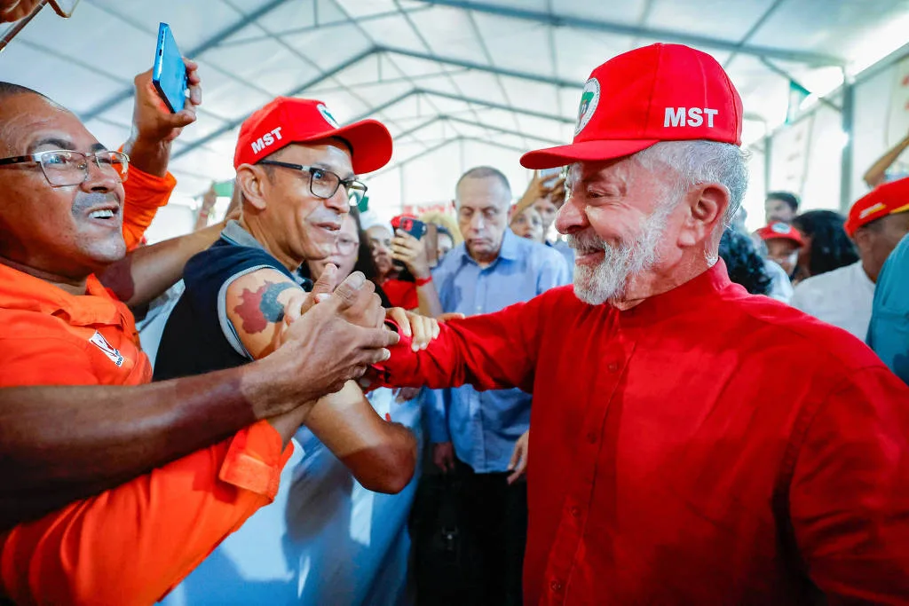 17692093276973fdefdcb3f_1769209327_3x2_lg Lula vai a ato do MST e diz que está pronto para enfrentar fascistas na eleição