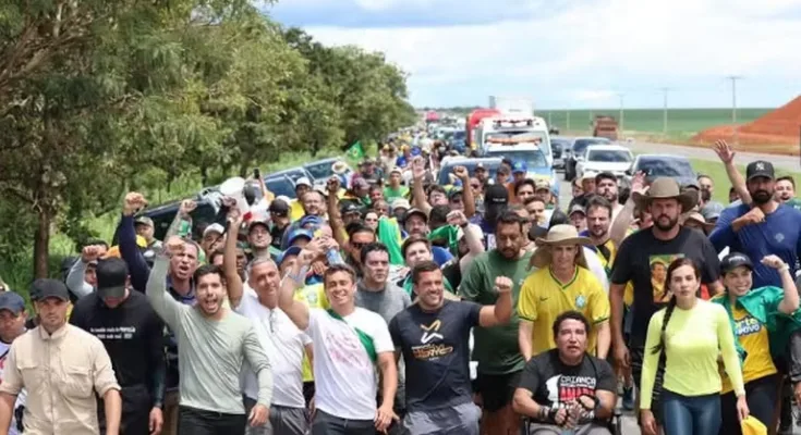 Design-sem-nome-2026-01-22T202732.934 Caminhada de Nikolas reúne cantor, influencers, pastor e políticos; saiba quem participa