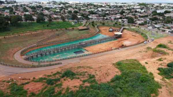 thumb__600_0_0_0_auto-4 Lago da Zona Leste passa por obra de impermeabilização
