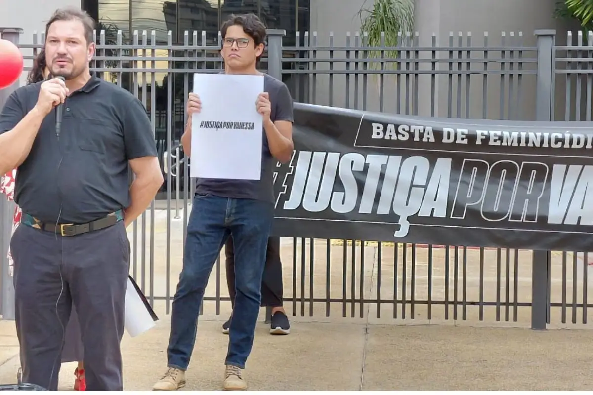 Design-sem-nome-15.jpg Família de jornalista morta pelo ex faz ato contra o feminicídio