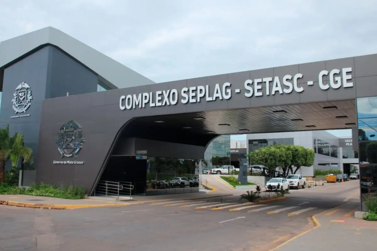 Design-sem-nome-2026-01-14T094409.496.jpg STF mantém suspensão de descontos dos consignados de MT