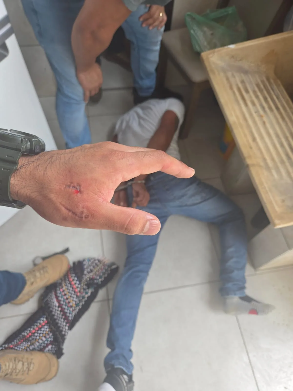 WhatsApp-Image-2026-02-20-at-13.32.52 Homem é preso suspeito de integrar quadrilha de furtos; durante a prisão, ele chegou a morder um policial em Sorriso