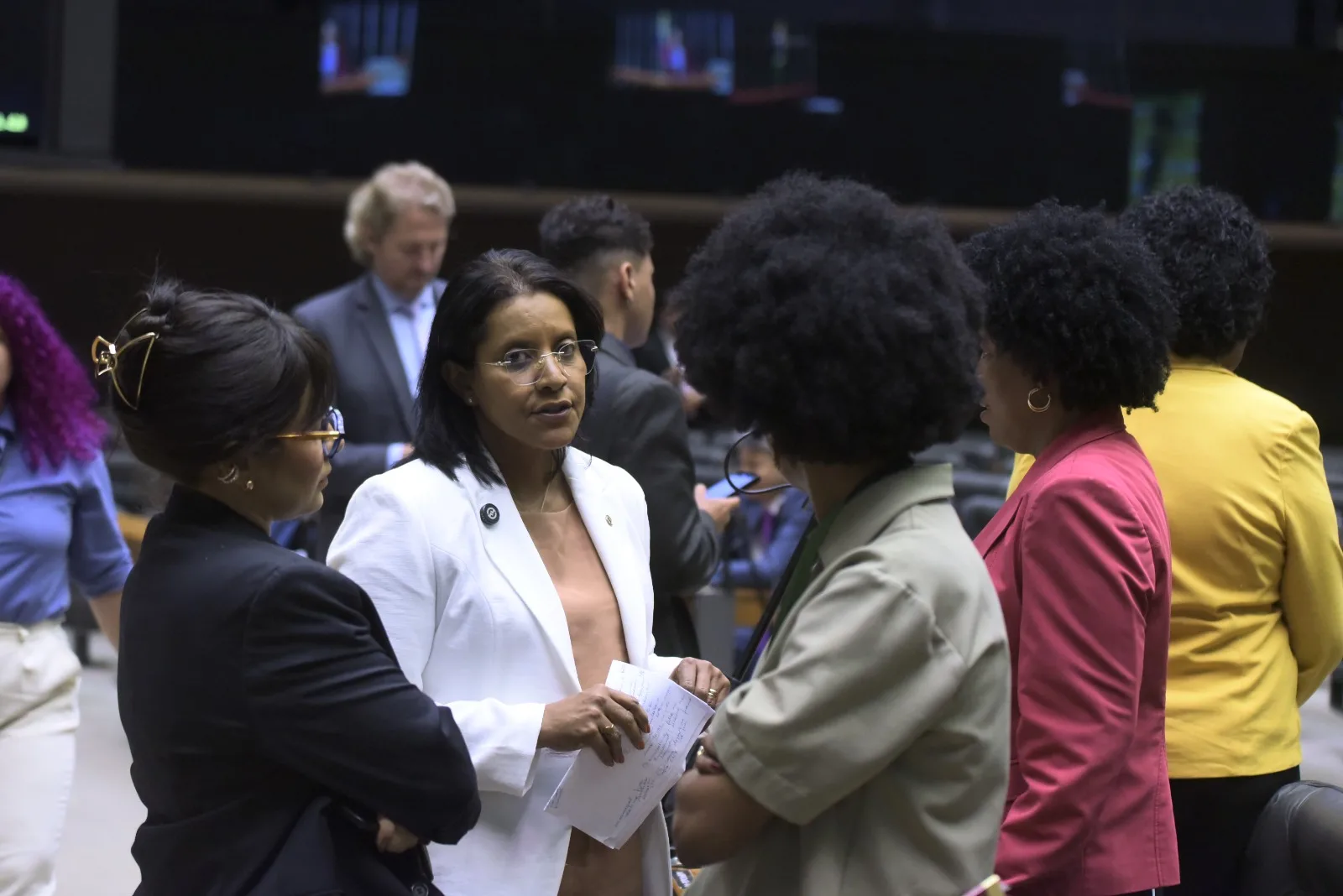 WhatsApp-Image-2026-02-20-at-15.04.55-1 Gisela é reconduzida à CCJ e consolida protagonismo no núcleo mais estratégico da Câmara