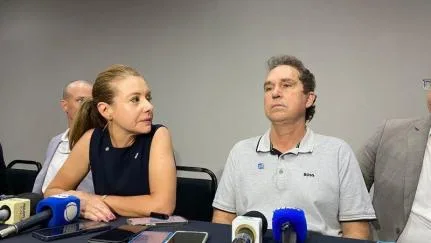 02113f3969f2c99a8436481205b2cd26 Moretti rebate Tião após renúncia; 'nunca contribuiu com a governabilidade'