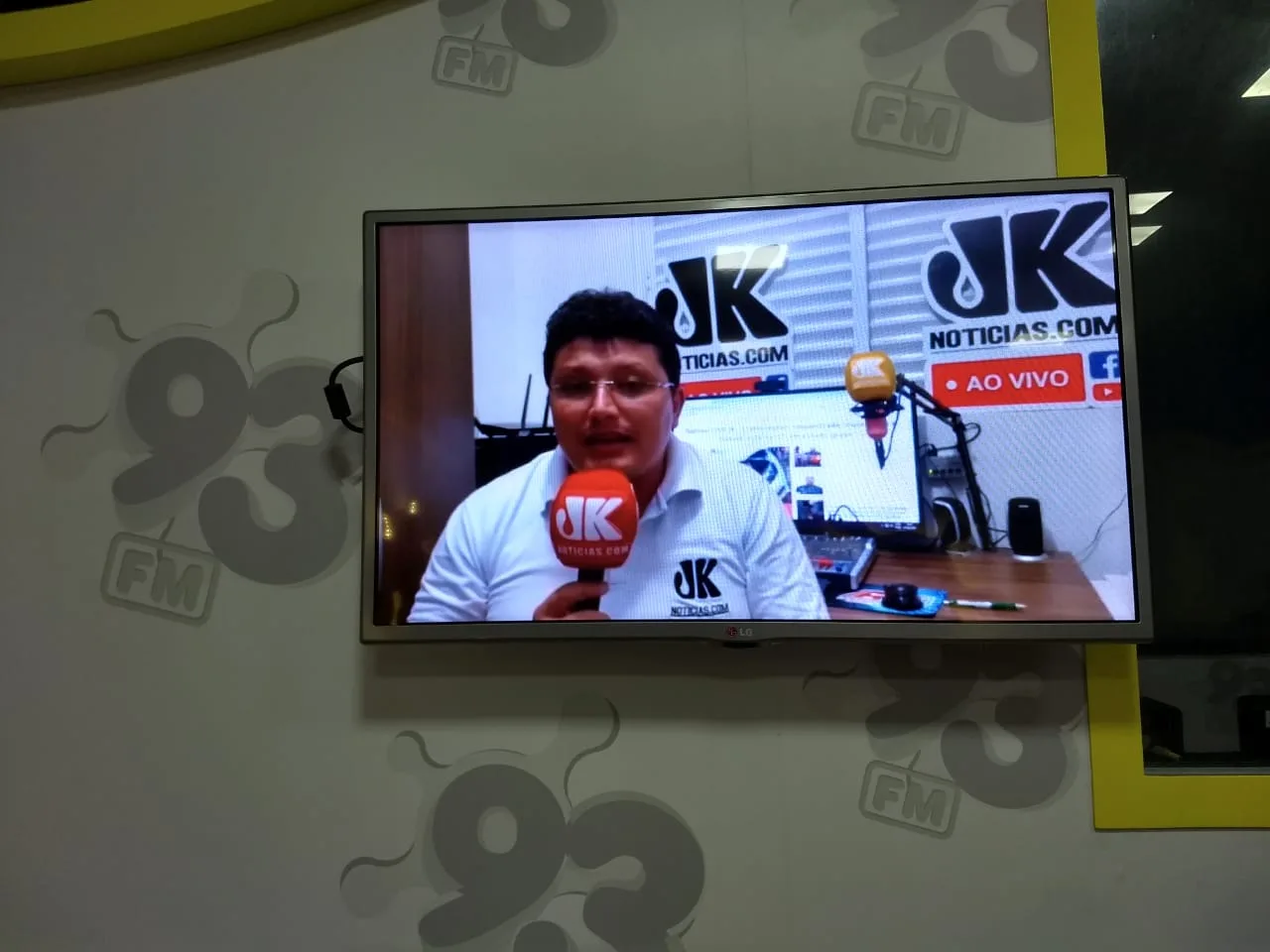 WhatsApp-Image-2026-03-28-at-16.32.18 De Sergipe a Sorriso: conheça a história de superação do jornalista JK que traz nova rádio para a cidade