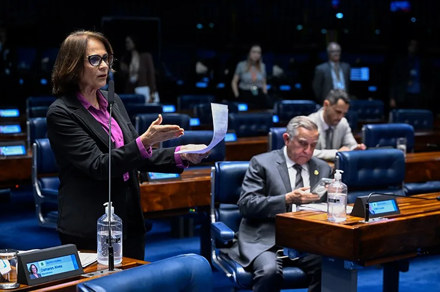 imagem_materia-6 Senado derruba resolução que garantia sigilo a adolescentes vítimas de estupro em casos de aborto