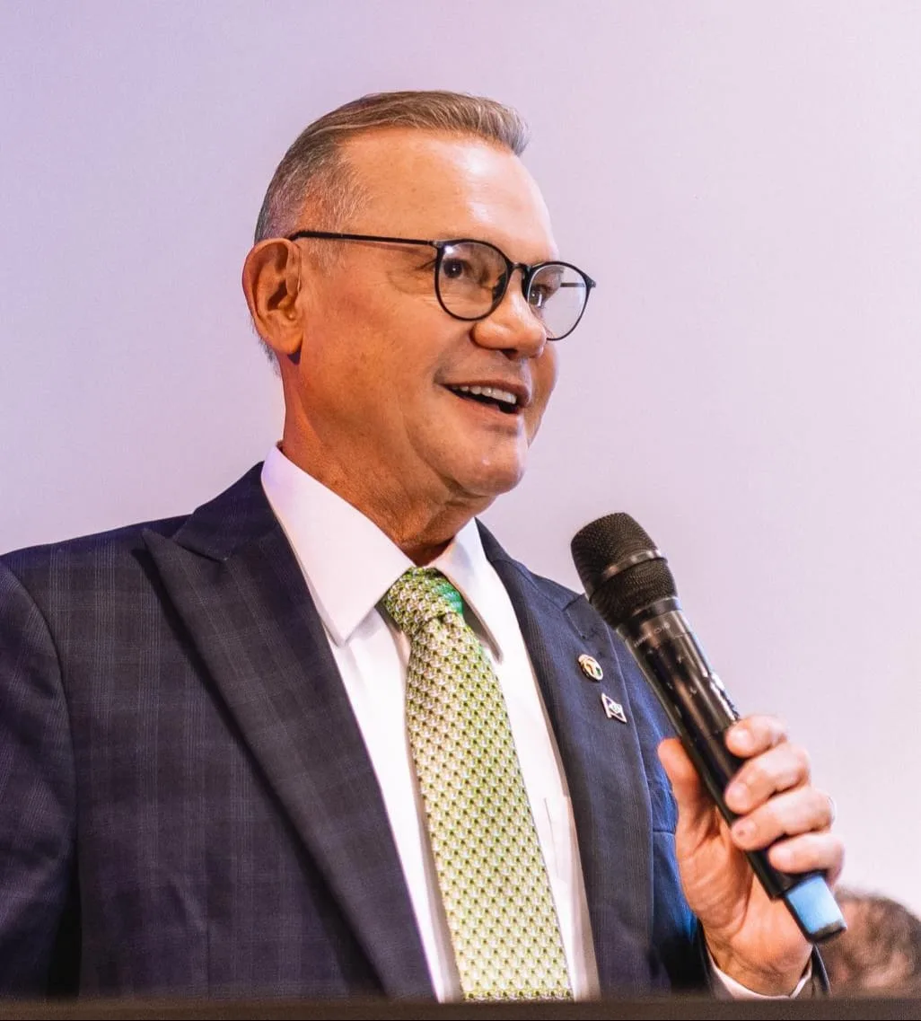 WhatsApp-Image-2026-07-23-at-08.45.43 Pesquisa em Rondonópolis aponta Wellington Fagundes na liderança para o Governo e Flávio Bolsonaro à frente na disputa pela Presidência