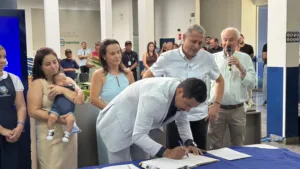 IMG_5082-300x169 Presidente da Câmara assume como Prefeito interino em razão de afastamento do chefe do Executivo
