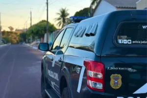 VIATURA-POLICIA-CIVIL-FOTO-PJC-MT-ILUSTRATIVA-1-300x200 Polícia Civil cumpre mandado de prisão por regressão cautelar e captura foragido em Matupá