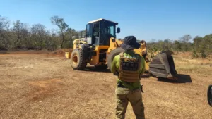 WhatsApp-Image-2026-08-07-at-17.04.37-300x169 Polícia Civil prende dois por extração ilegal de minério em Santo Antônio de Leverger