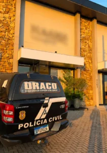 WhatsApp-Image-2026-08-18-at-07.35.56-211x300 Influenciadora de Sorriso é alvo de operação que investiga esquema de R$ 28 milhões com jogos de azar