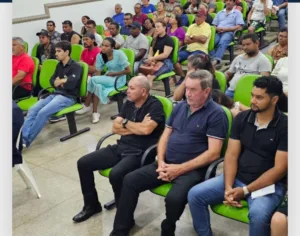 WhatsApp-Image-2026-08-24-at-08.29.03-300x236 Lei fortalece segurança e autonomia no cooperativismo de trabalho