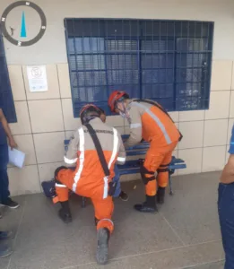 WhatsApp-Image-2026-08-25-at-09.06.04-261x300 Bombeiros socorrem adolescente com falta de ar e dor no peito dentro de escola em Cáceres