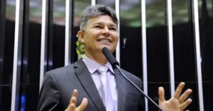 images-17-300x157 José Medeiros anuncia Xuxu Dal Molin como suplente em chapa ao Senado