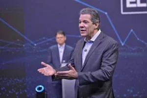 images-24-300x200 "Taxa das blusinhas foi pedido do varejo, não tem a ver comigo", diz Haddad