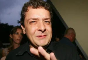 lulinha6.124501-e1772188082208-1-1-300x204 Entenda os três inquéritos em que Lulinha é investigado