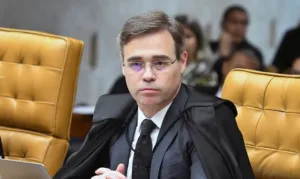 52441529977_f3565b5d7d_o-1-300x179 “Não aponte o dedo para mim”: Mendonça reage a Gilmar Mendes durante sessão tensa no STF