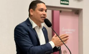 818981787075398-300x182 Vereador Brendo Braga critica “crise moral” na política brasileira e pede maior participação da sociedade