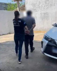 WhatsApp-Image-2026-09-04-at-07.57.45-1-244x300 Homem é preso por descumprir medidas protetivas e ameaçar ex-companheira em Cuiabá