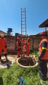 WhatsApp-Image-2026-09-04-at-10.04.42-2-169x300 Bombeiros resgatam gato caído em cisterna em de 12 metros