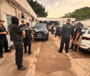 WhatsApp-Image-2026-09-29-at-18.40.41-1-300x255 Polícia Civil prende suspeito de envolvimento em homicídio e tentativa de homicídio em Jaciara