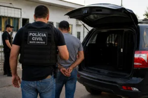 a4e8b5e2-947c-4d59-9cd3-b5c2f7d53764-300x200 Polícia Civil prende sete suspeitos de aplicar golpes com falsos consórcios em Sinop e Sorriso