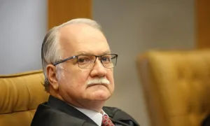 images-3-300x180 Fachin diz que STF vive momento de “especial gravidade” e afirma que medidas cabíveis serão anunciadas