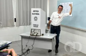 b940dd3a2d41c2f70f0e8d3a618f9f7b-300x194 Sete dos 10 mais votados em Cuiabá garantem vaga na ALMT