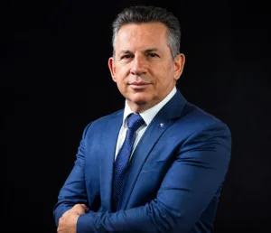 ea18e52c5e906209bf86e5318759bacb-diariodecuiaba-com-br-1-300x258 Mauro Mendes é cotado para ministério de Flávio e pode abrir vaga para Cidinho no Senado