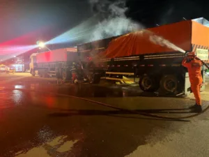 peixotodeazevedo-1-300x225 Incêndio atinge carreta carregada de milho em avenida de Peixoto de Azevedo