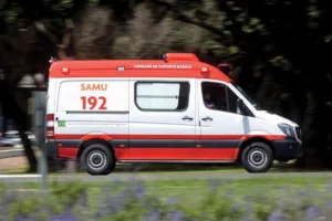 prefeitura-84ff9eef3e8066c56969d874dc406e86-300x200 Ajudante de obra de 21 anos morre eletrocutado após ferramenta encostar em rede elétrica em MG